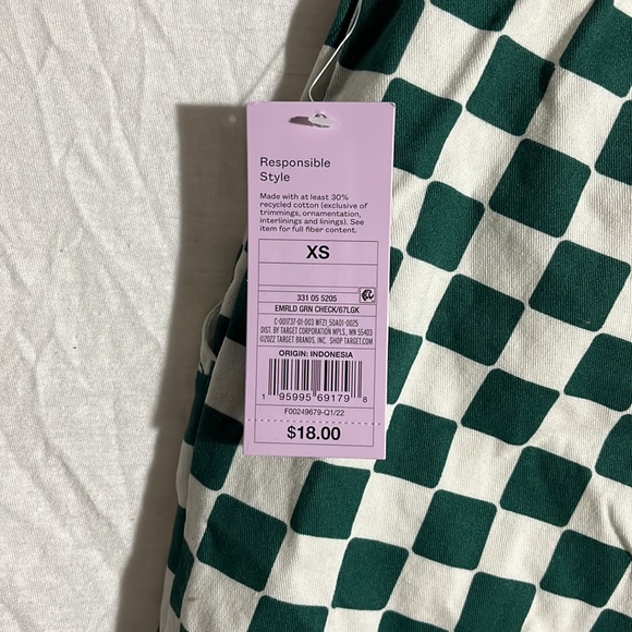 Target shorts, green and white checkered - Picture 3 of 3